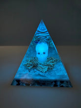 Load image into Gallery viewer, Enlightened Crown Pyramid