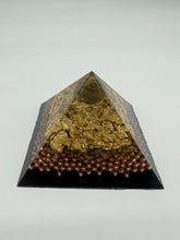 Load image into Gallery viewer, Wealthy World