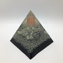 Load image into Gallery viewer, Vivid Visions