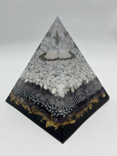 Load image into Gallery viewer, Love Planet