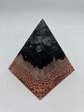 Load image into Gallery viewer, Solid Solution