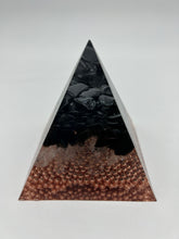 Load image into Gallery viewer, Solid Solution